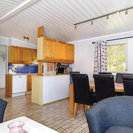 Vinjebu Holiday home *